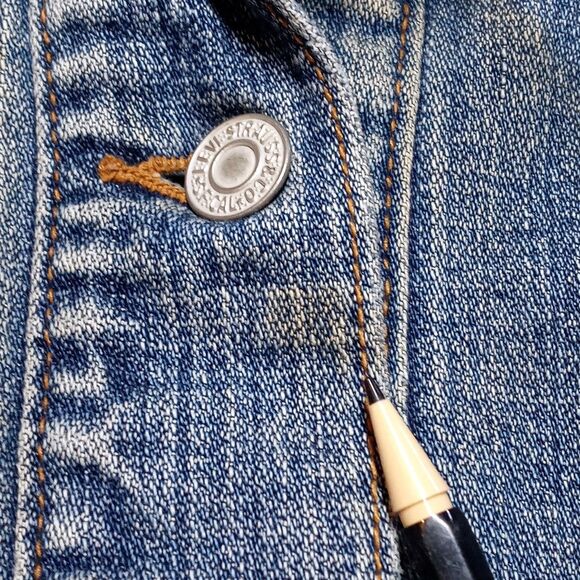 Levi's Trucker Jacket Women's Size 3X Faux Fur Collar Cuffs Quilt Lined Jean - Picture 8 of 15